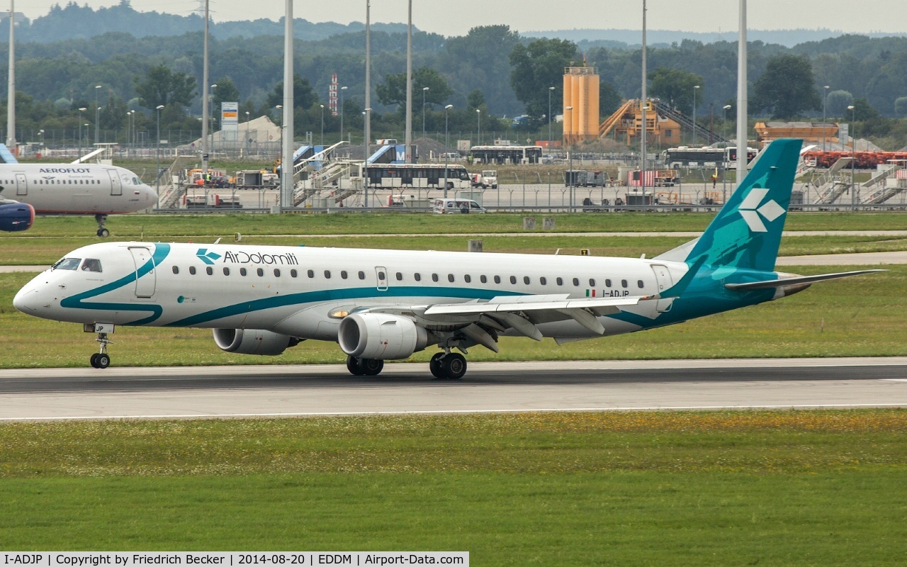 I-ADJP, 2012 Embraer 195LR (ERJ-190-200LR) C/N 19000578, decelerating after touchdown