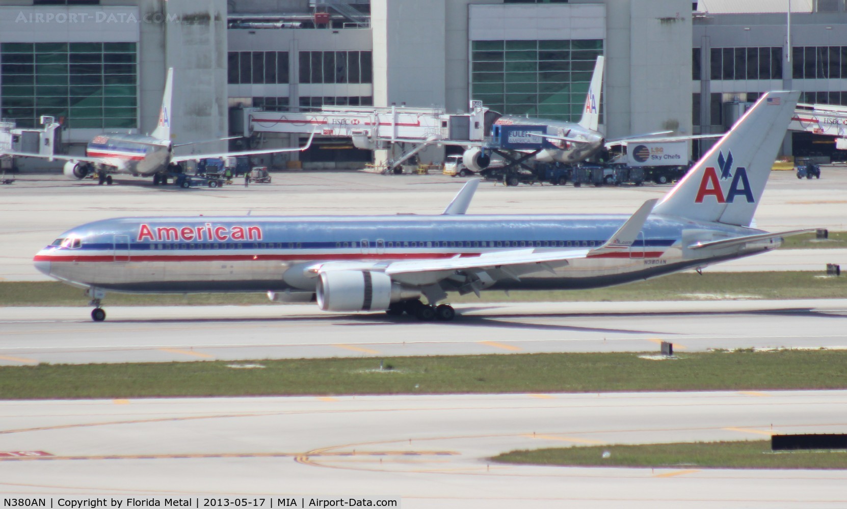 N380AN, 1993 Boeing 767-323 C/N 25449, American 767-300