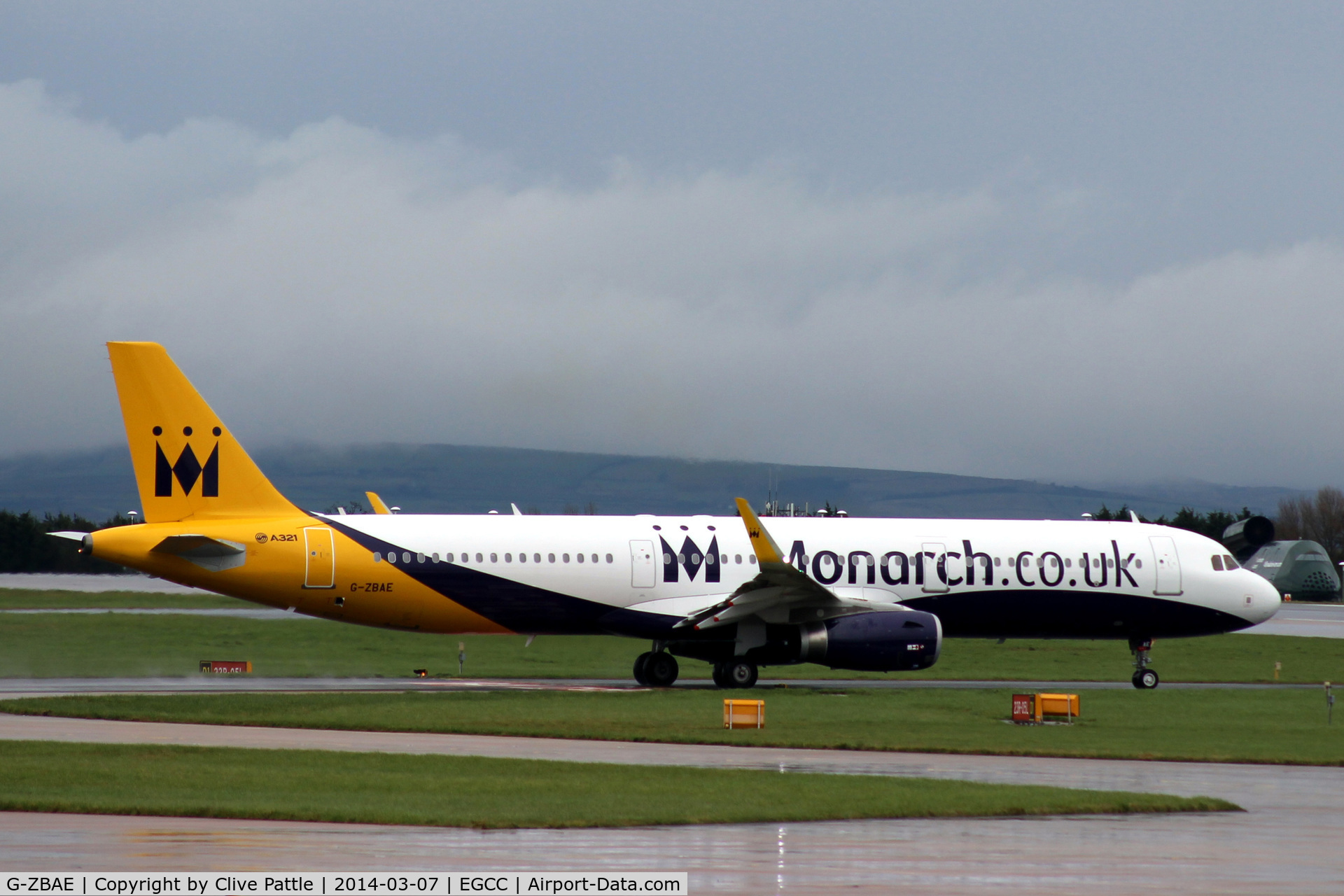 G-ZBAE, 2013 Airbus A321-231 C/N 5606, Departing Manchester