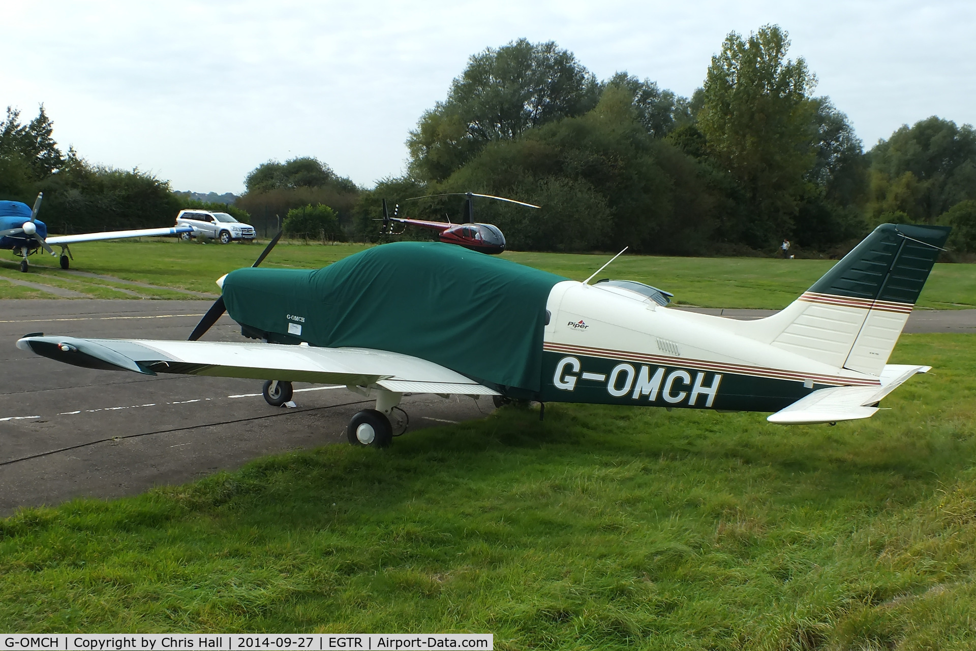 G-OMCH, 2007 Piper PA-28-161 C/N 2842291, Elstree resident