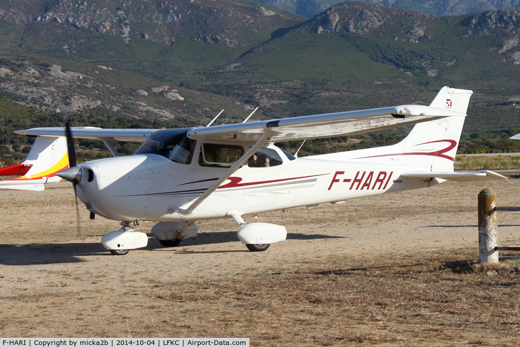 F-HARI, 2010 Cessna 172S C/N 172S11024, Taxiing