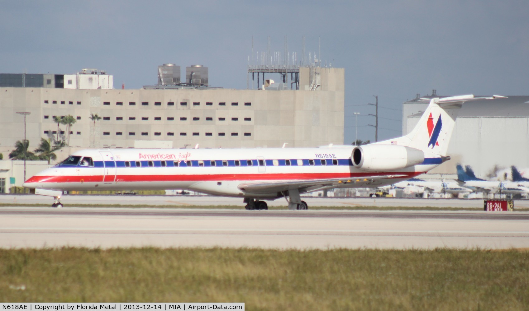 N618AE, 1998 Embraer ERJ-145LR (EMB-145LR) C/N 145097, American Eagle