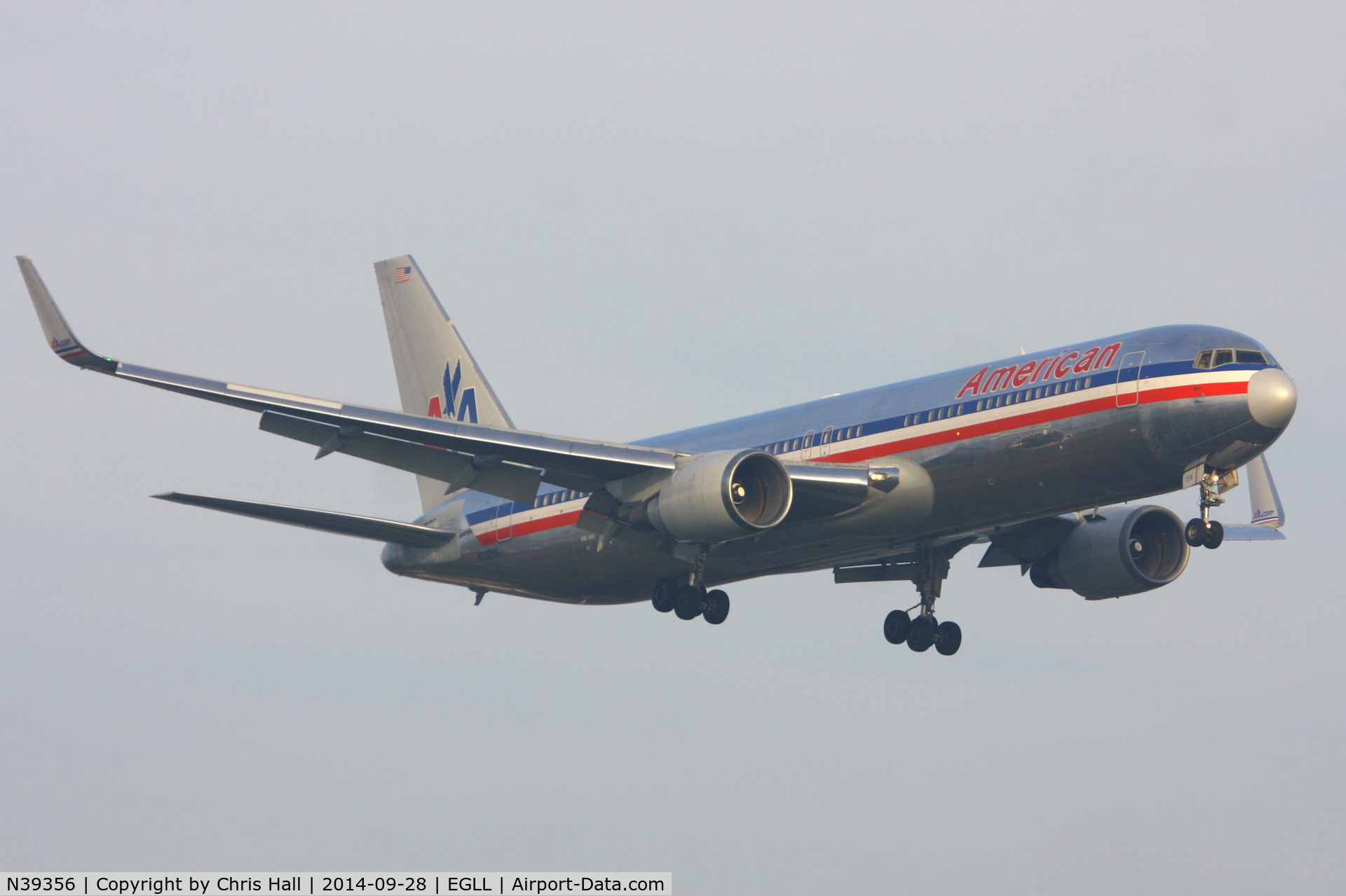 N39356, 1988 Boeing 767-323 C/N 24037, American Airlines