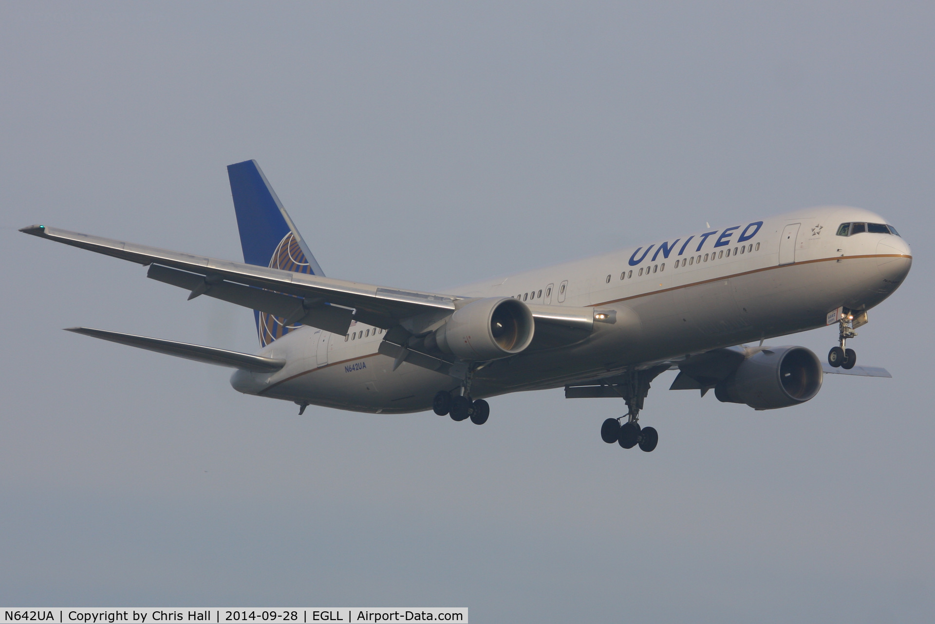 N642UA, 1991 Boeing 767-322 C/N 25092, United