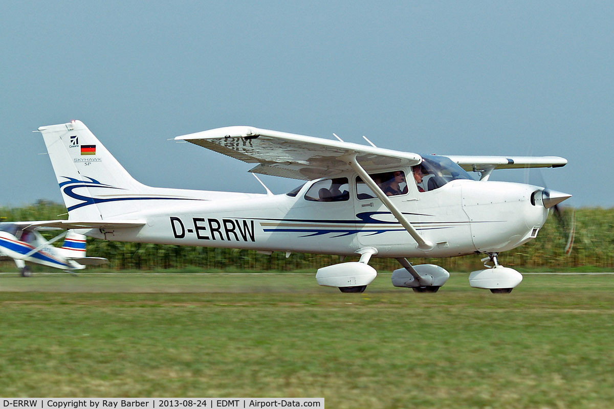 D-ERRW, Cessna 172S C/N 172S11039, Cessna 172S Skyhawk [172S-11039] Tannheim~D 24/08/2013