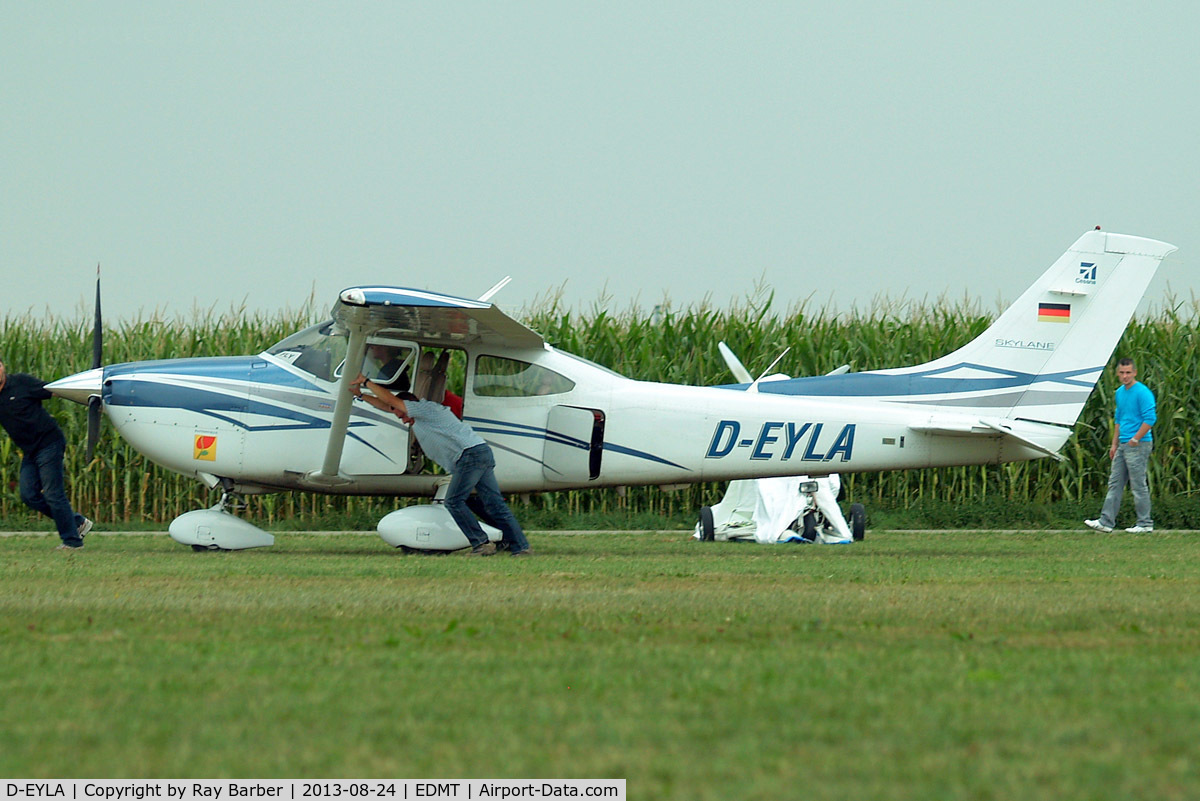 D-EYLA, 2007 Cessna 182T Skylane C/N 182-81920, Cessna 182T Skylane [182-81920] Tannheim~D 24/08/2013