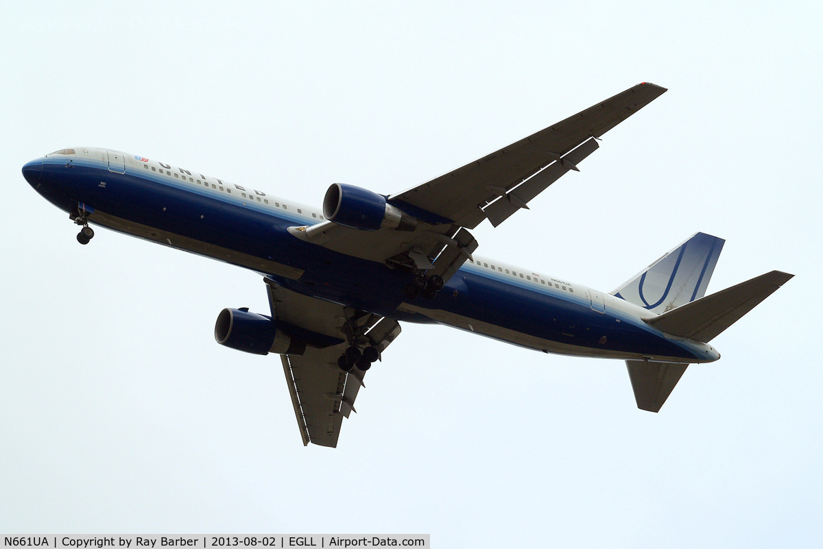 N661UA, 1993 Boeing 767-322 C/N 27158, Boeing 767-322ER [27158] (United Airlines) Home~G 02/08/2013. On approach 27R.