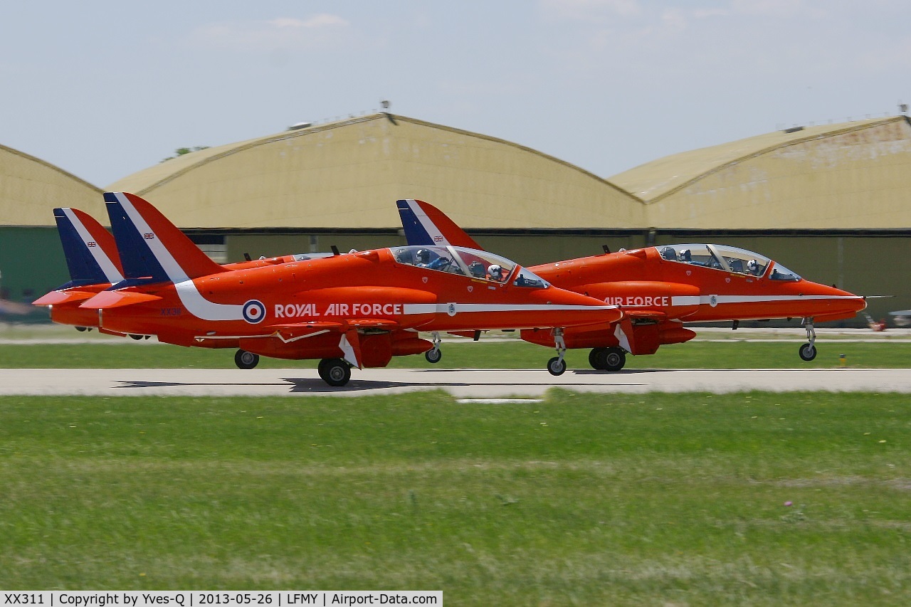 XX311, 1980 Hawker Siddeley Hawk T.1 C/N 147/312136, Hawker Siddeley Hawk T.1, Take-off Rwy 34, Salon de Provence Air Base 701 (LFMY) Open day 2013