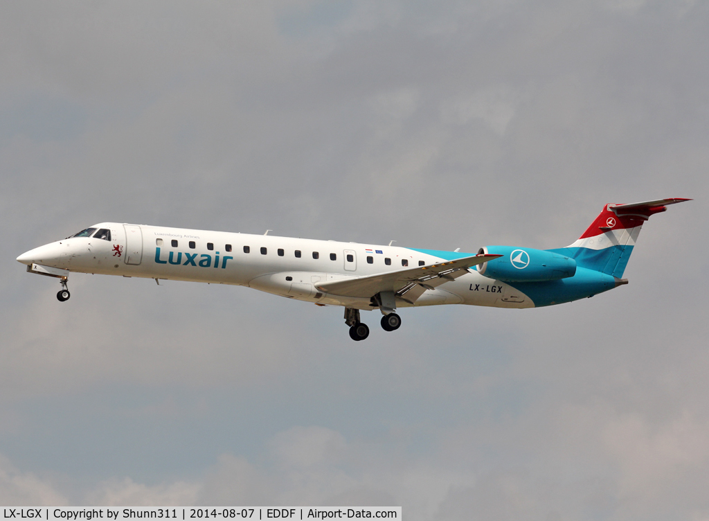 LX-LGX, 1999 Embraer EMB-145LU (ERJ-145LU) C/N 145147, Landing rwy 25L