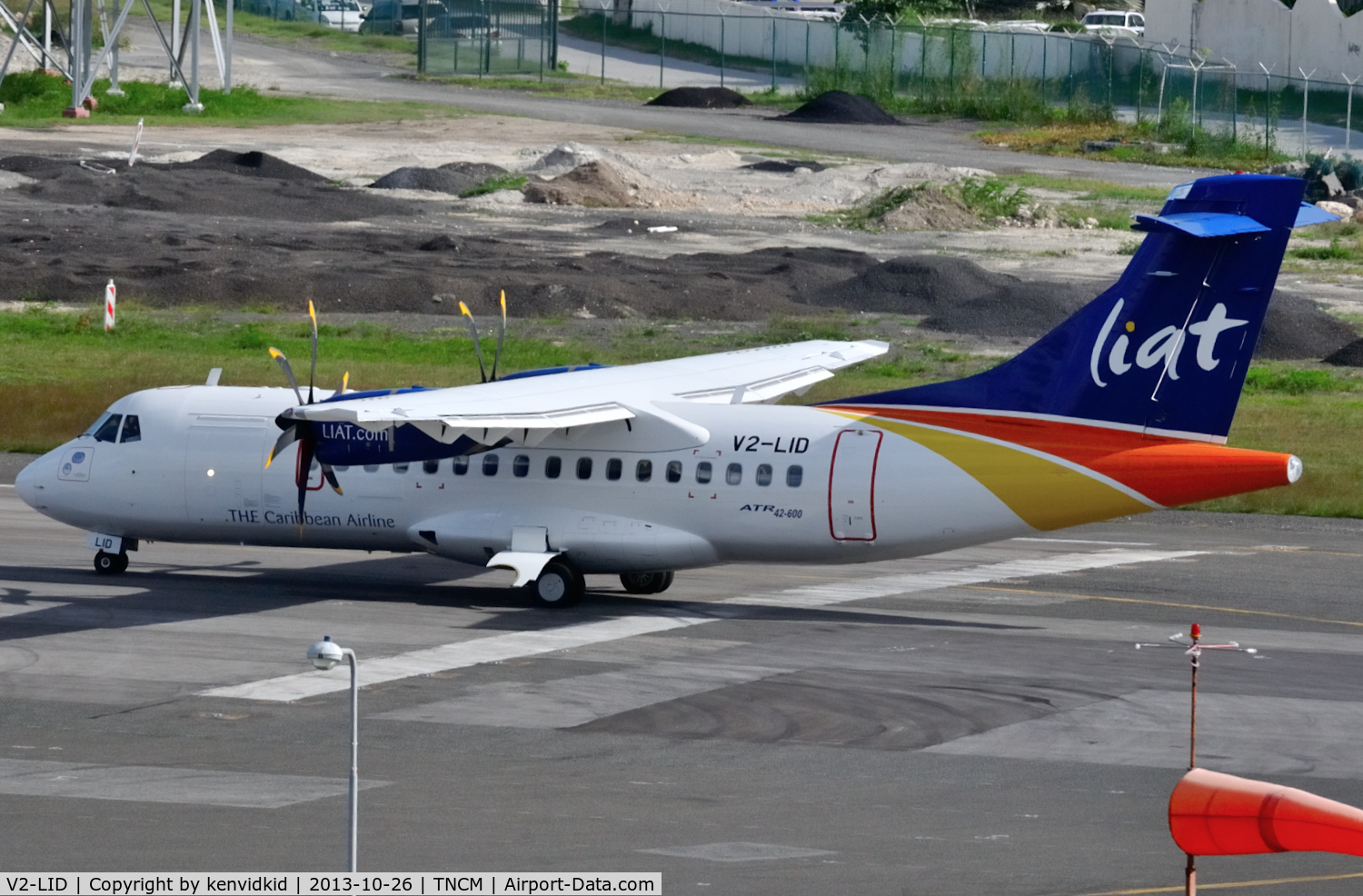 V2-LID, 2013 ATR 42-600 C/N 1006, Departing St Maarten.
