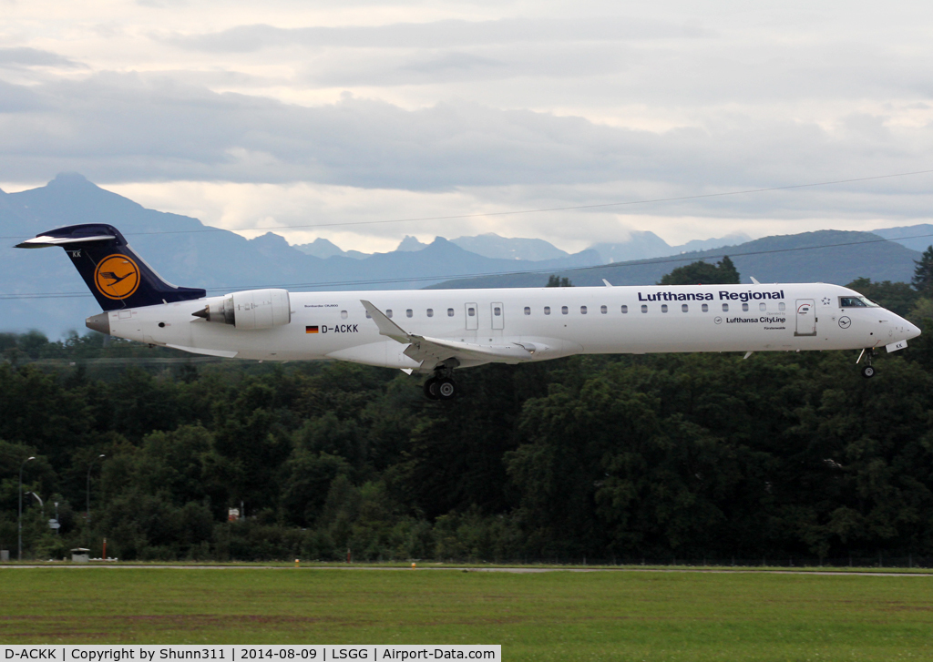 D-ACKK, 2006 Bombardier CRJ-900LR (CL-600-2D24) C/N 15094, Landing rwy 23