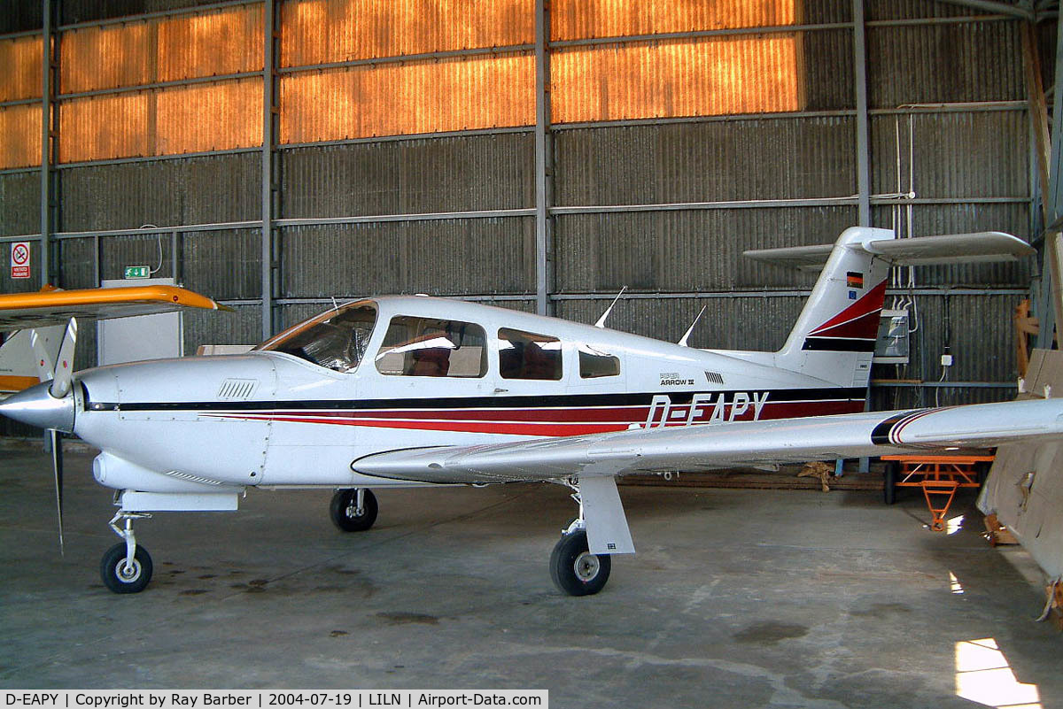 D-EAPY, Piper PA-28RT-201T Arrow IV C/N 28R-8431024, Piper PA-28RT-201T Turbo Arrow IV [28R-8431024] Varese-Venegono~I 19/07/2004