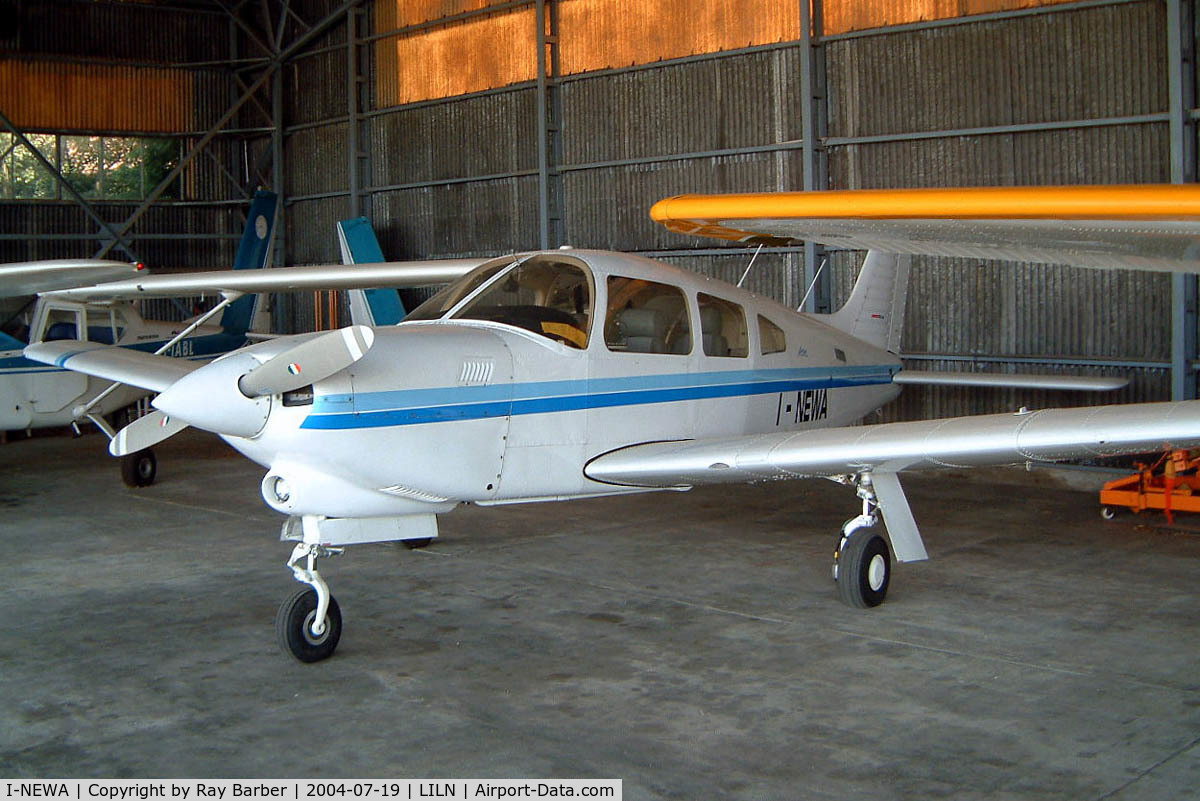 I-NEWA, 1989 Piper PA-28R-201T Cherokee Arrow III C/N 28-03004, Piper PA-28R-201T Turbo Arrow III [2803004] Varese-Venegono~I 19/07/2004
