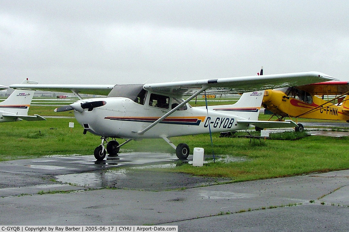C-GYQB, 2001 Cessna 172R C/N 17281024, Cessna 172R Skyhawk [172-81024] St Hubert~C 17/06/2005