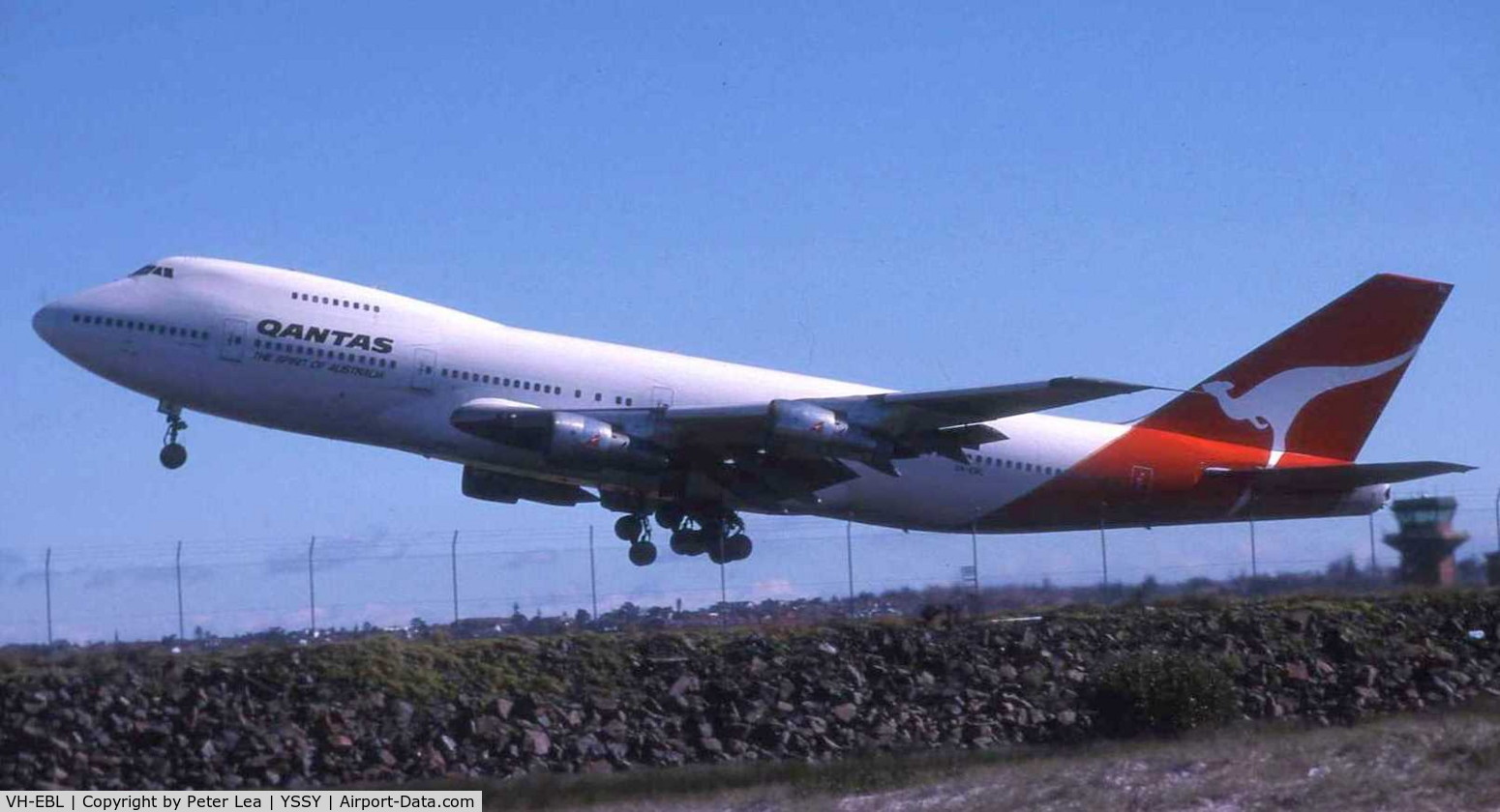 VH-EBL, 1976 Boeing 747-238B C/N 21237, Photo taken at Sydney in 1988