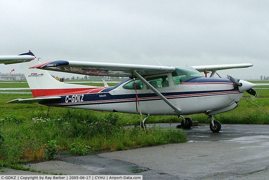 C-GDKZ, 1980 Cessna R182 Skylane RG C/N R18201491, Cessna R.182 Skylane RG [R182-01491] St. Hubert~C 17/06/2005