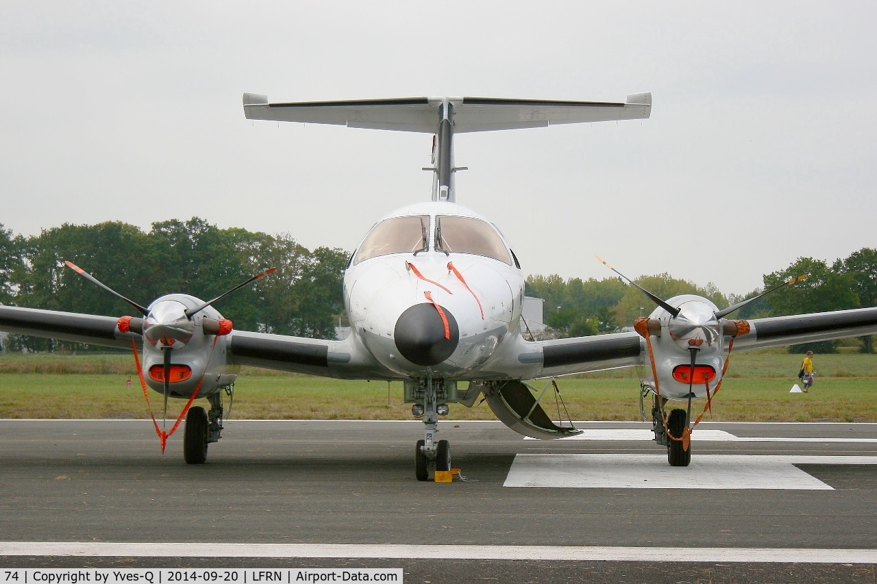 74, Embraer EMB-121AN Xingu C/N 121074, Embraer EMB-121AN Xingu, Static display, Rennes-St Jacques airport (LFRN-RNS) Air show 2014