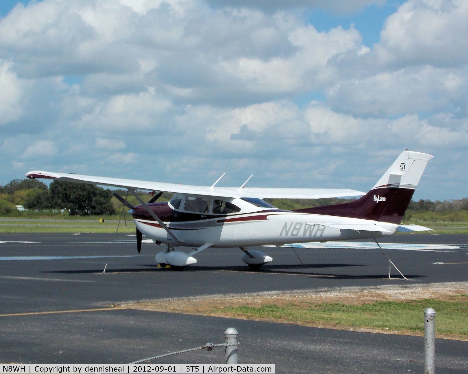 N8WH, 2004 Cessna 182T Skylane C/N 18281499, 2004 CESSNA 182T