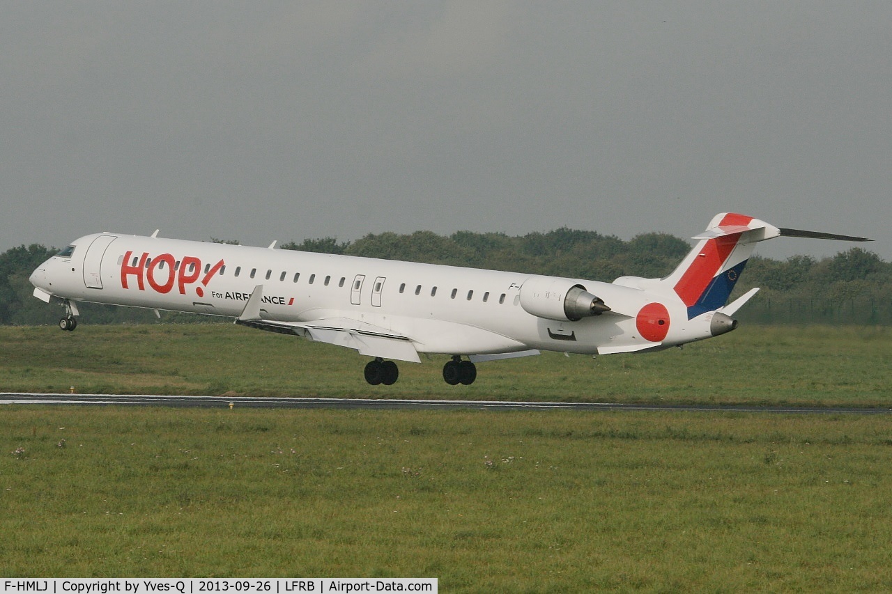 F-HMLJ, 2011 Bombardier CRJ-1000EL NG (CL-600-2E25) C/N 19015, Canadair Regional Jet CRJ-1000, Landing rwy 25L, Brest-Bretagne Airport (LFRB-BES)