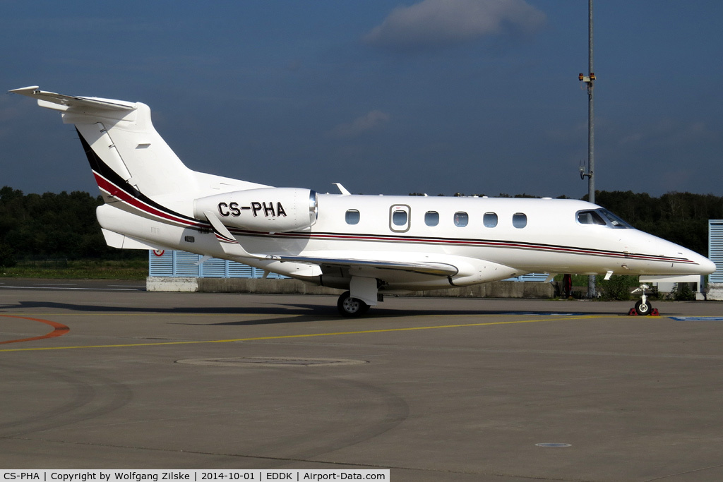 CS-PHA, 2014 Embraer EMB-505 Phenom 300 C/N 50500203, visitor