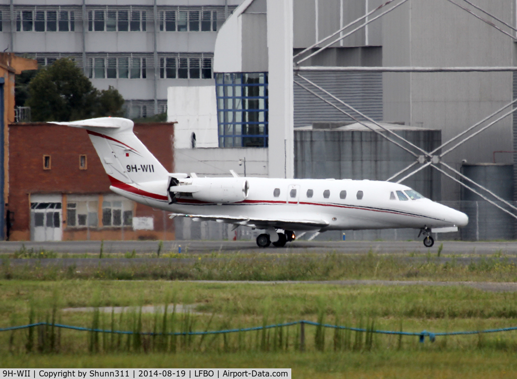 9H-WII, 1998 Cessna 650 Citation VII C/N 650-7090, Taxiing to his parking...