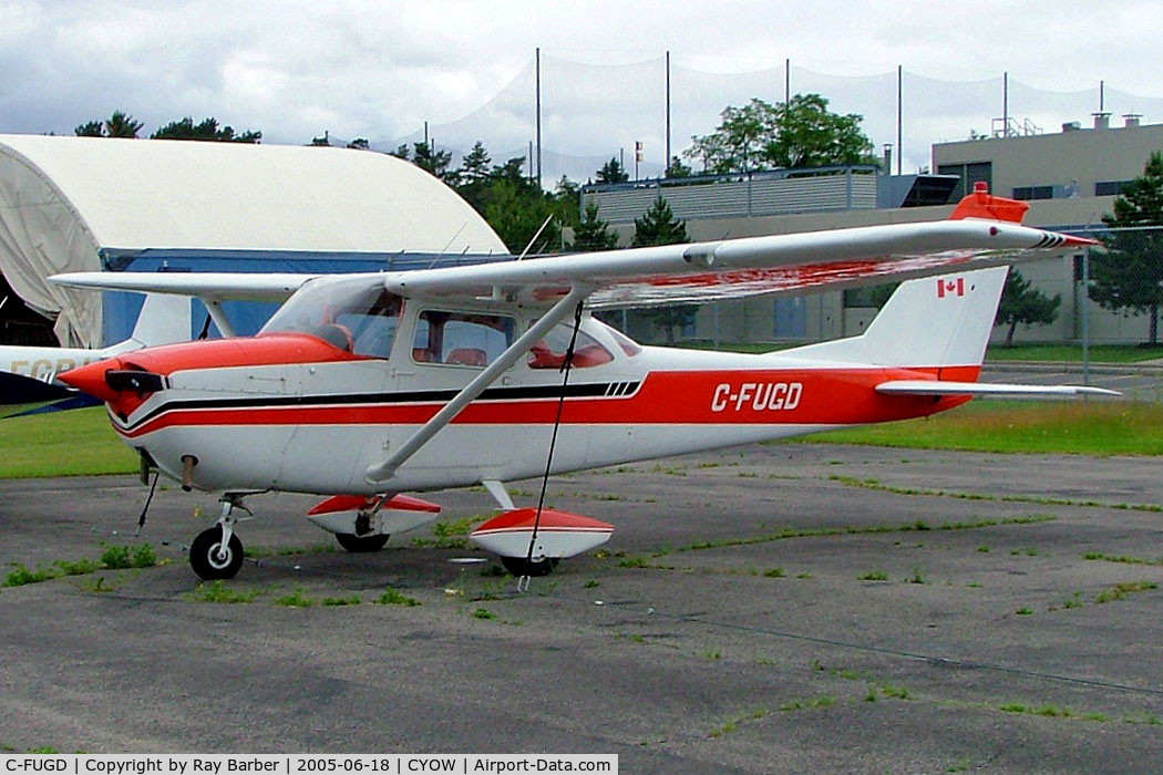 C-FUGD, 1966 Cessna 172G C/N 17254337, Cessna 172G Skyhawk [172-54337] Ottawa-Macdonald Cartier International~C 18/06/2005