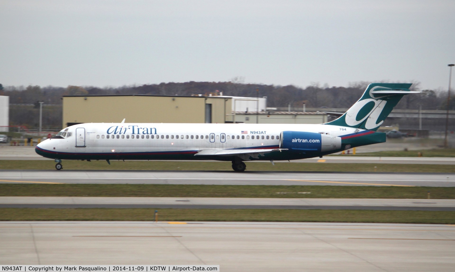 N943AT, 1999 Boeing 717-200 C/N 55006, Boeing 717-200