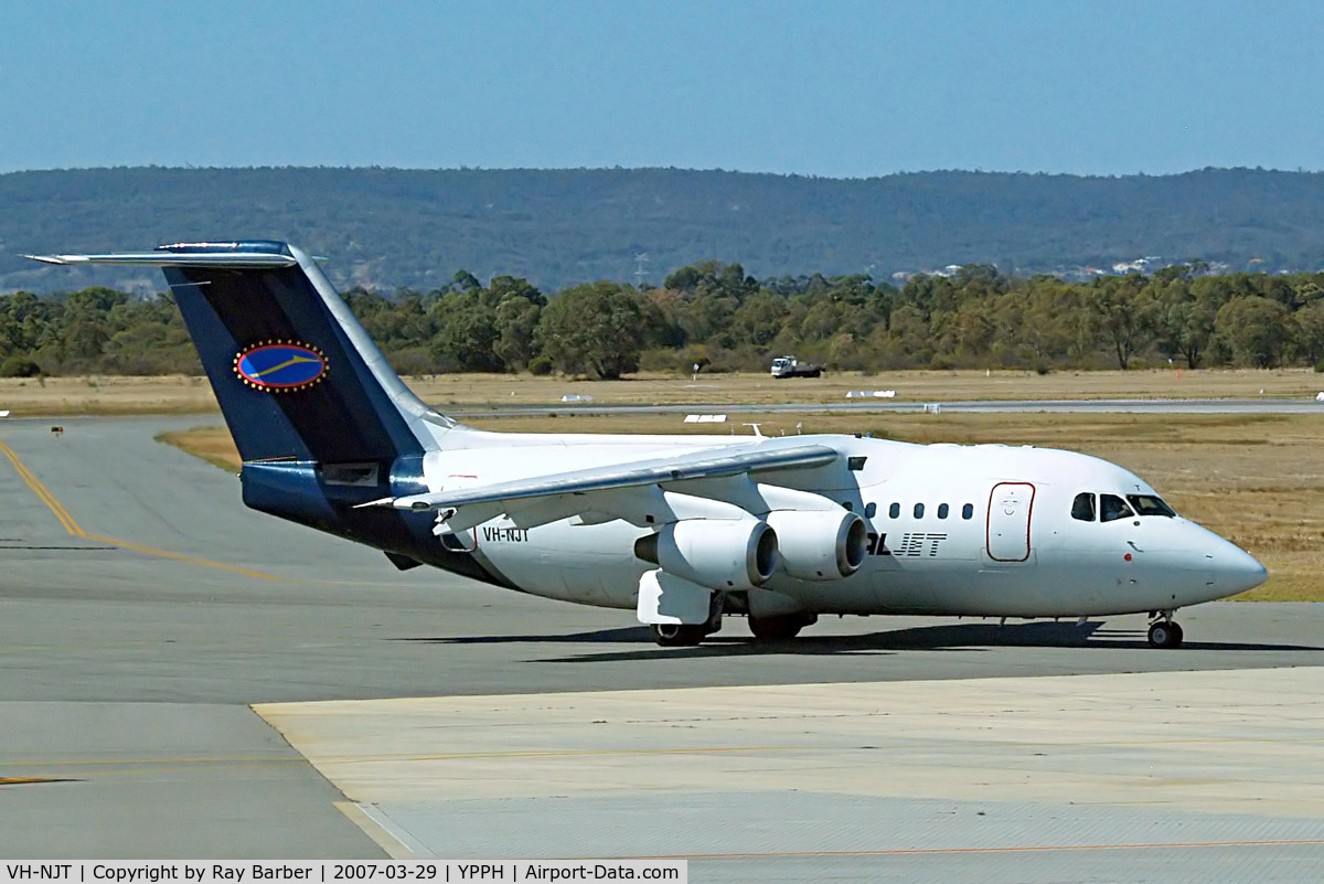 VH-NJT, 1993 British Aerospace Avro 146-RJ70 C/N E1228, BAe 146-RJ70 [E1228] (National Jet Express) Perth Int'l~VH 29/03/2007