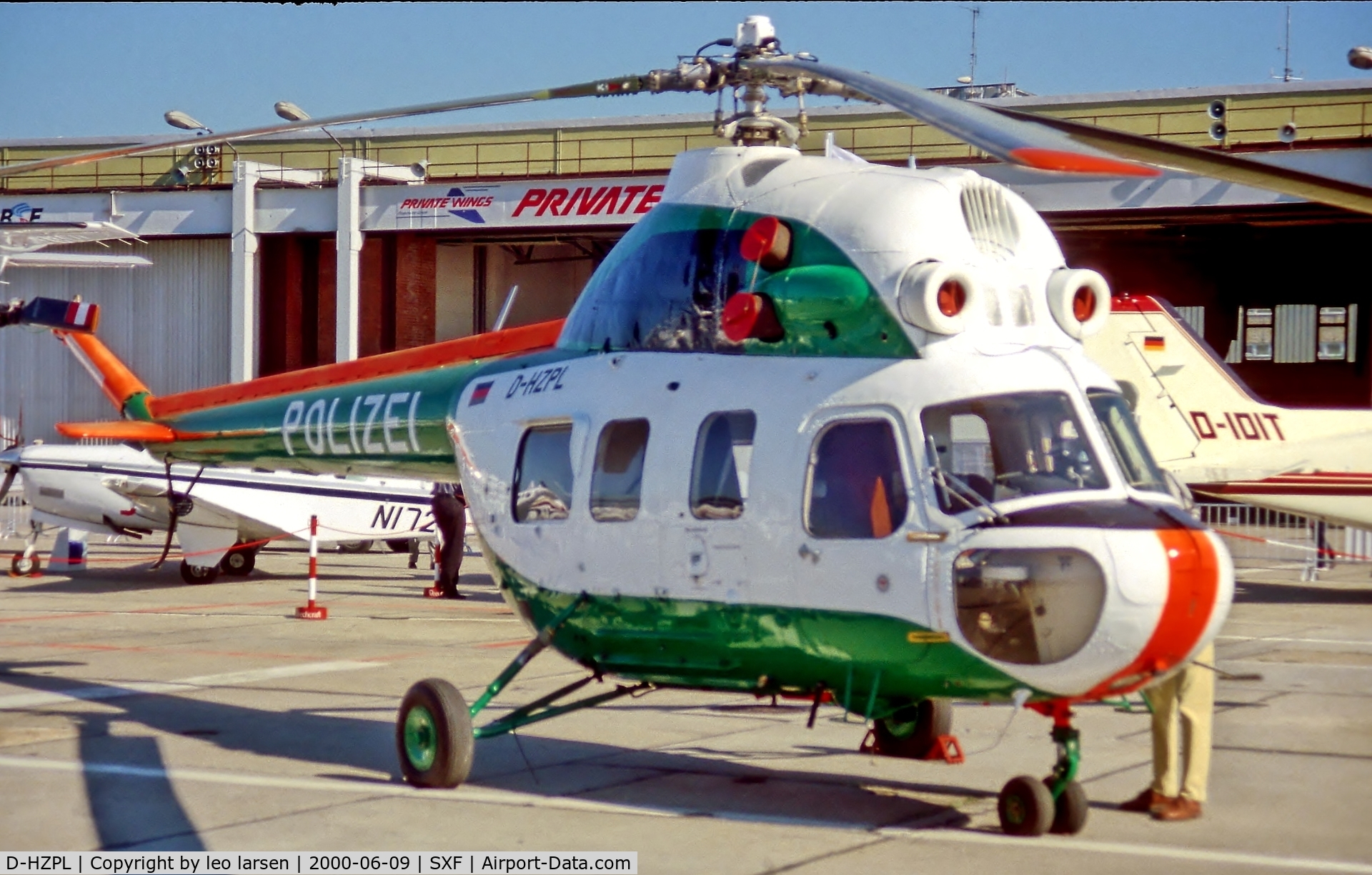 D-HZPL, Mil Mi-2 C/N 569342085, Berlin ILA 9.6.00