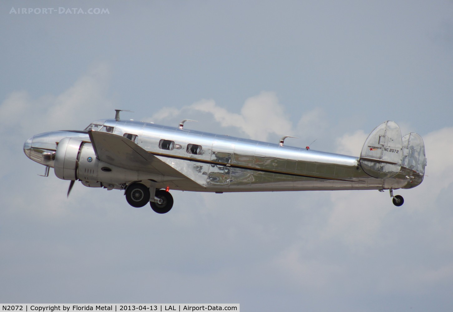 N2072, 1936 Lockheed 12A Electra Junior C/N 1208, Lockheed 12A leaving Sun N Fun 2013