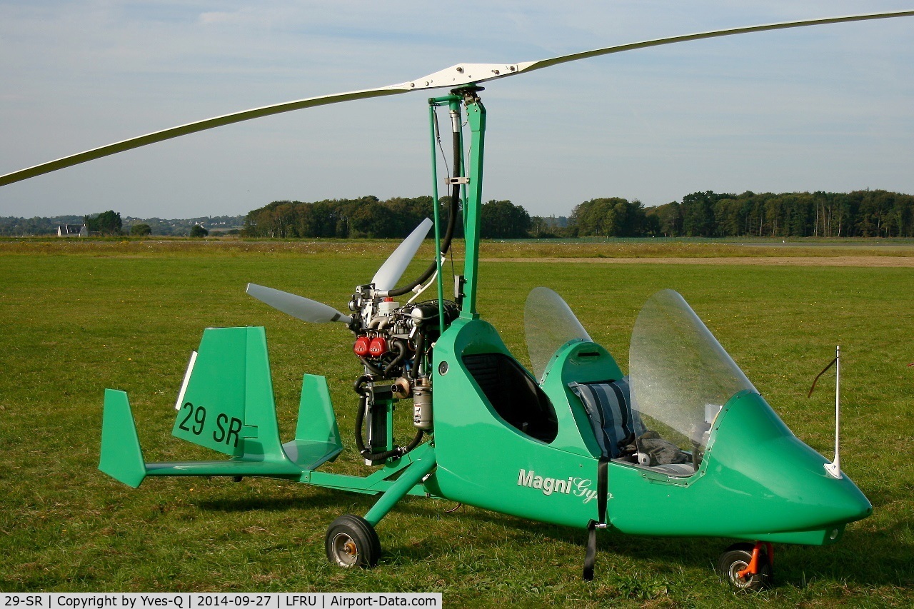 29-SR, Magni Gyro M-16 Tandem Trainer C/N Not found 29-SR, Magni Gyro M16 Tandem, Morlaix-Ploujean airport (LFRU-MXN) air show in september 2014