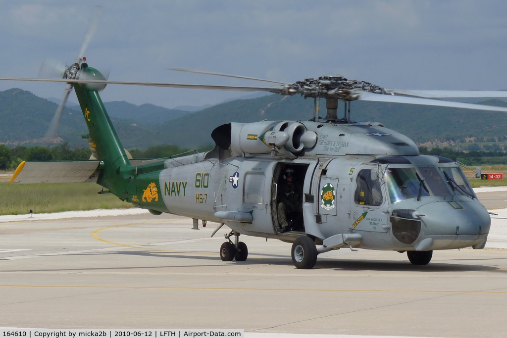 164610, Sikorsky SH-60F Ocean Hawk C/N 70.1799, Taxiing