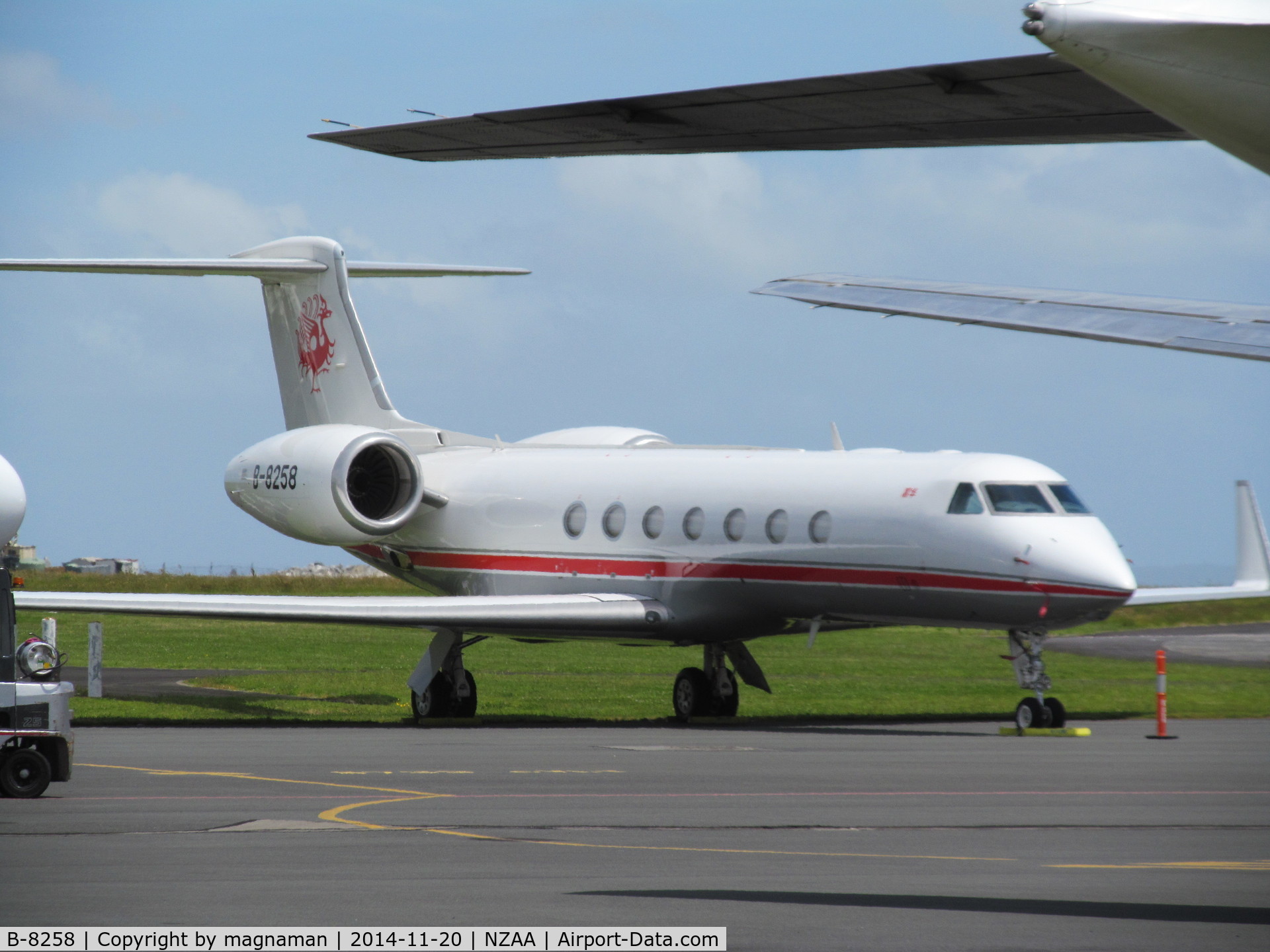 B-8258, Gulfstream Aerospace GV-SP (G550) C/N 5360, one of five Chinese visitors in NZ for president visit