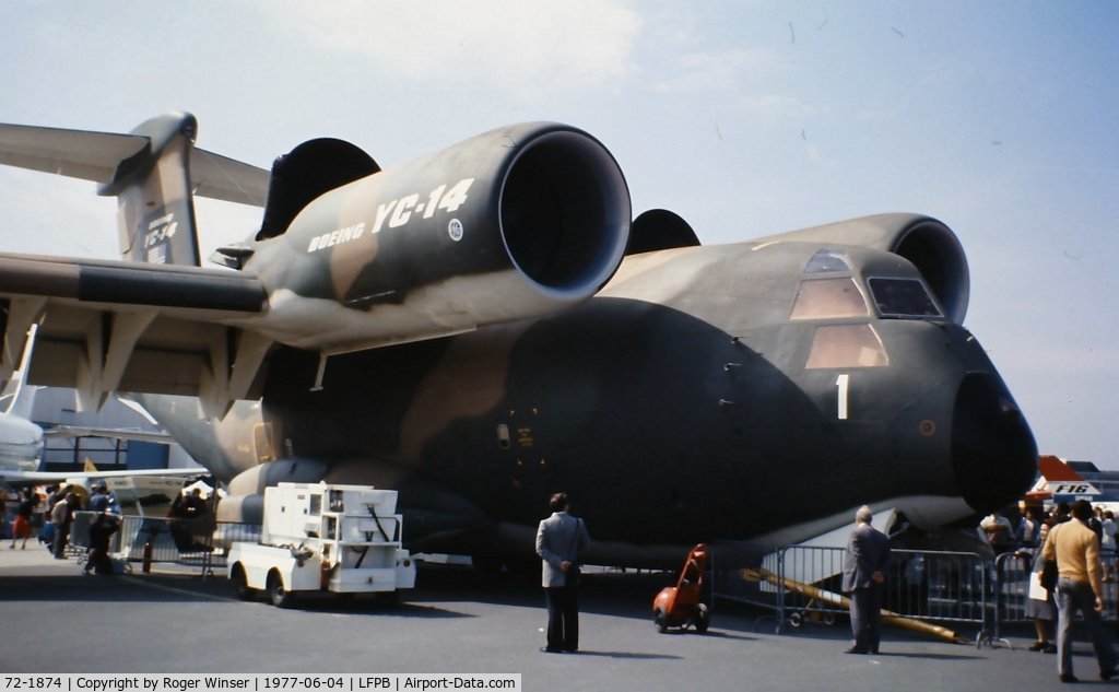 72-1874, Boeing YC-14A-BN C/N P2, The YC-14 prototype on display at the 1977 Paris Air Show held at Le Bourget Airport, Paris.