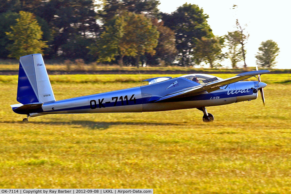 OK-7114, 1987 Aerotechnik L-13SW Vivat C/N 870210, OK-7114   Aerotechnik L-13SW Vivat [870210] Kladno~OK 08/09/2012. Landing shots.
