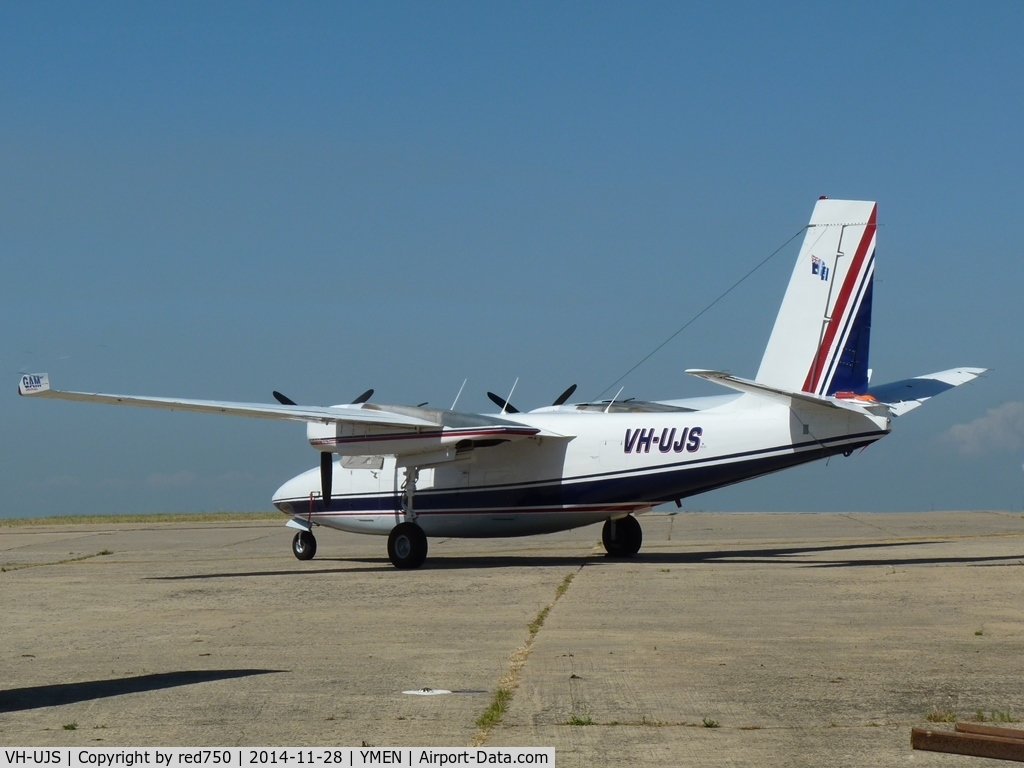 VH-UJS, 1968 Aero Commander 500-S C/N 1797, VH-UJS at Essendon 20141128