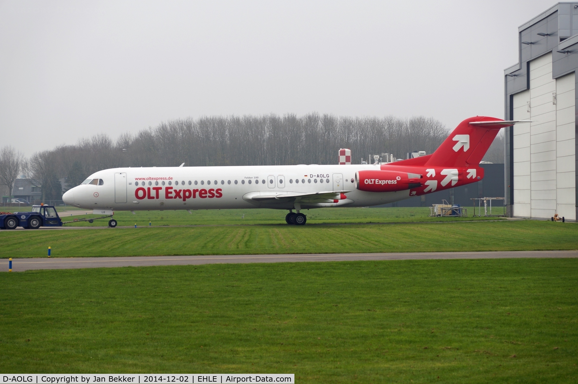 D-AOLG, 1993 Fokker 100 (F-28-0100) C/N 11452, Just arrived at Lelystad Airport to get a new livery. (Avantiair)