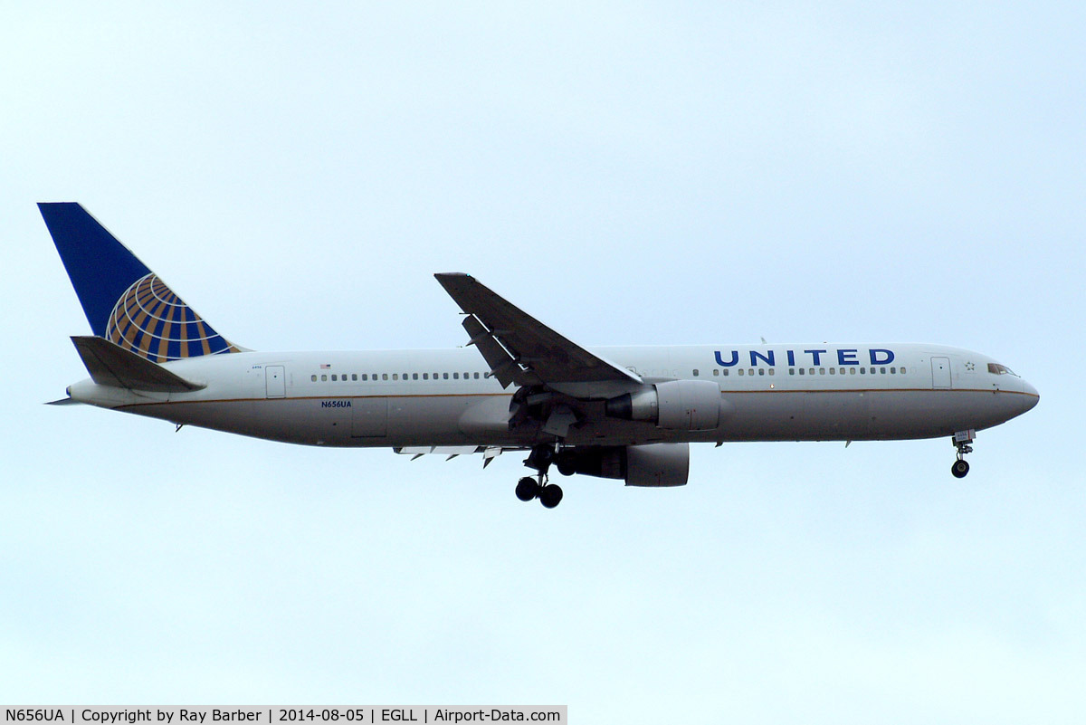 N656UA, 1992 Boeing 767-322 C/N 25394, Boeing 767-322ER [25394] (United Airlines) Home~G 05/08/2014. On approach 27L.