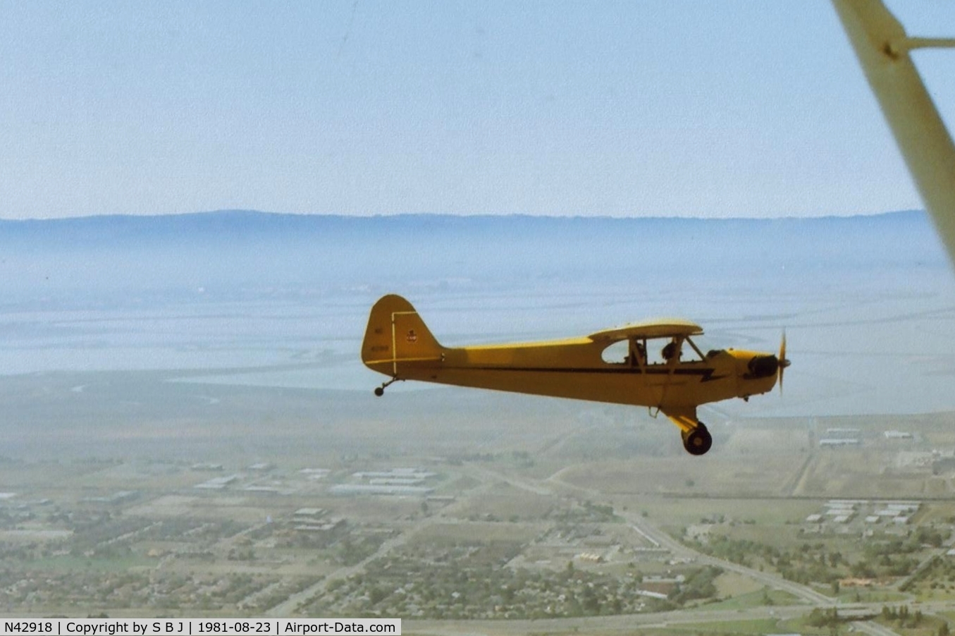 N42918, 1945 Piper J3C-65 Cub C/N 15254, 918 profile.Easy to see why the J3 is so fast!