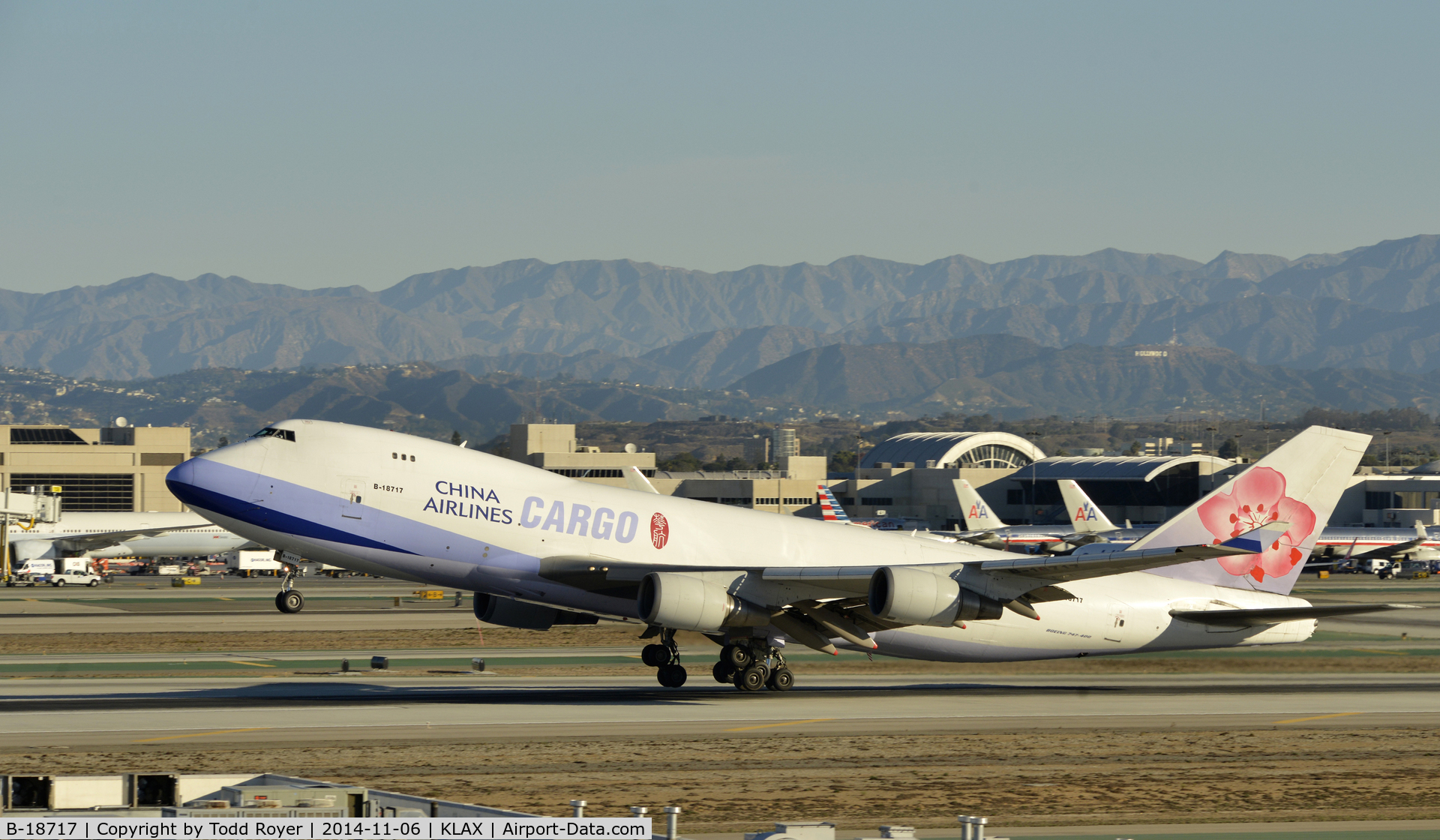 B-18717, 2004 Boeing 747-409F/SCD C/N 30769, Departing LAX on 25L