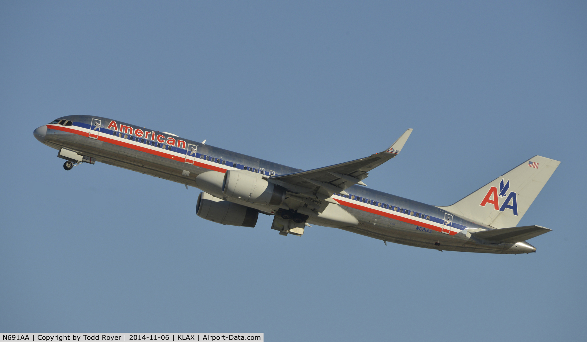 N691AA, 1993 Boeing 757-223 C/N 25697, Departing LAX on 25R