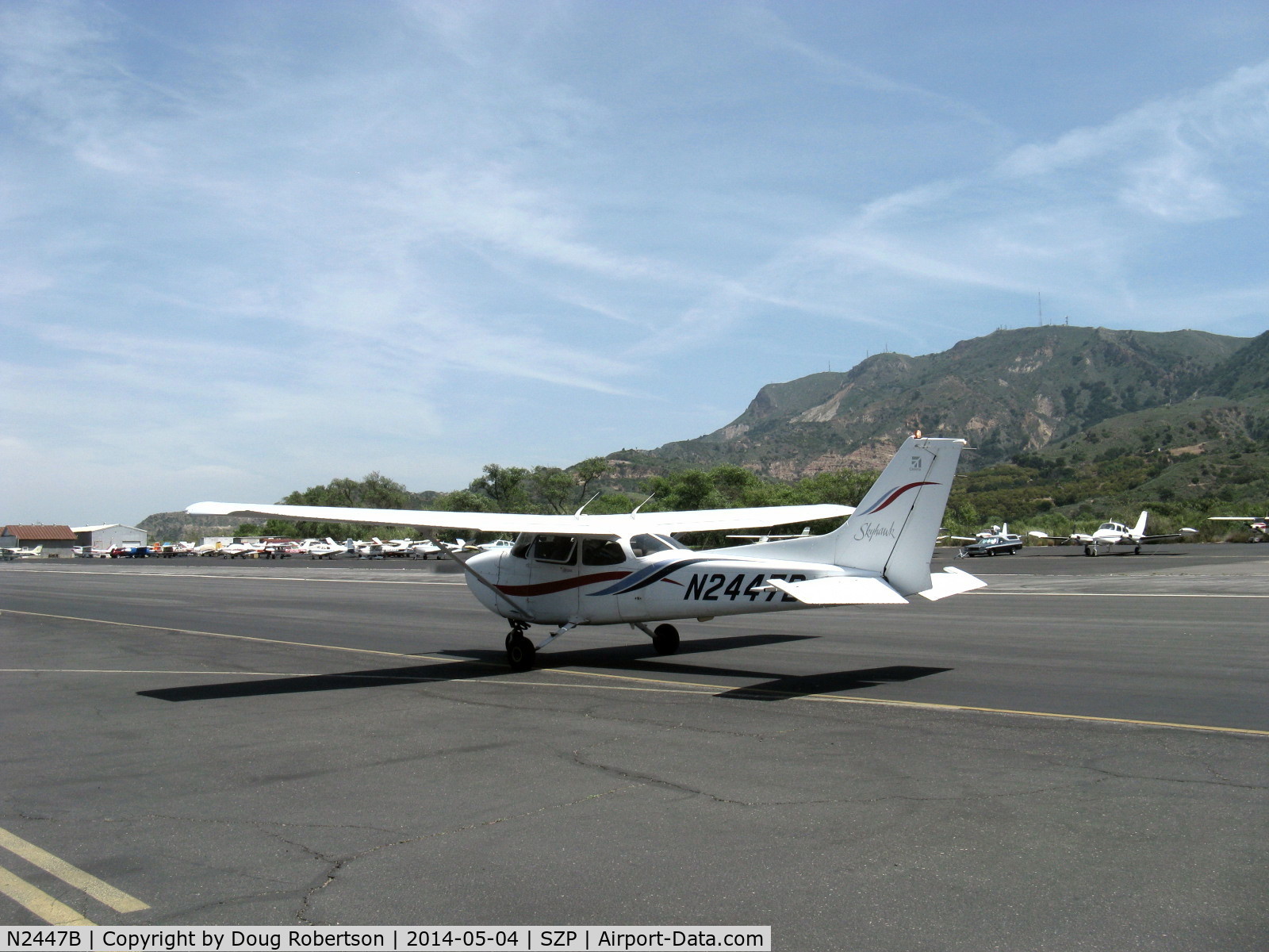 N2447B, 1999 Cessna 172R C/N 17280801, 1999 Cessna 172R SKYHAWK, Lycoming IO-320-L2A 160 Hp fixed-pitch prop, taxi