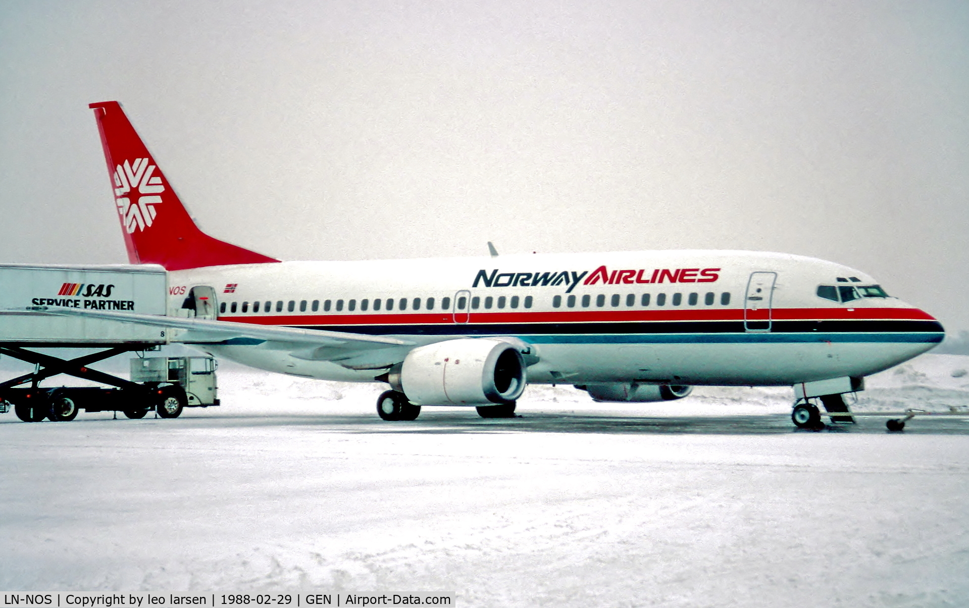 LN-NOS, 1987 Boeing 737-33A C/N 23830, Gardermoen Oslo 29.2.88