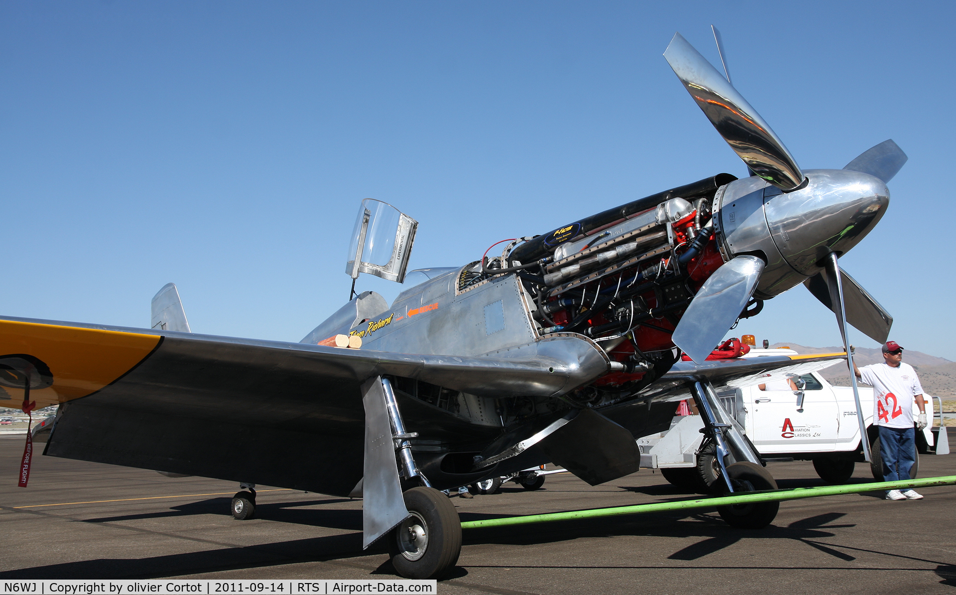 N6WJ, North American P-51 XR C/N 44-88, returning to the pit, Reno 2011
