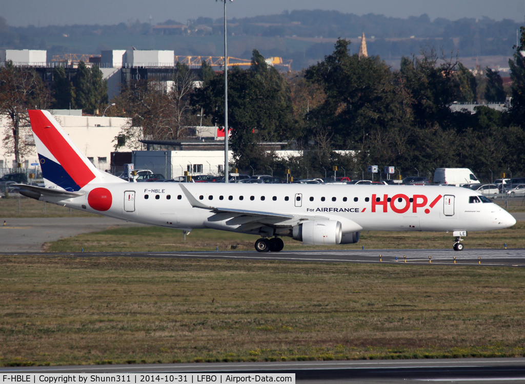 F-HBLE, 2007 Embraer 190LR (ERJ-190-100LR) C/N 19000123, Lining up rwy 14L for departure...