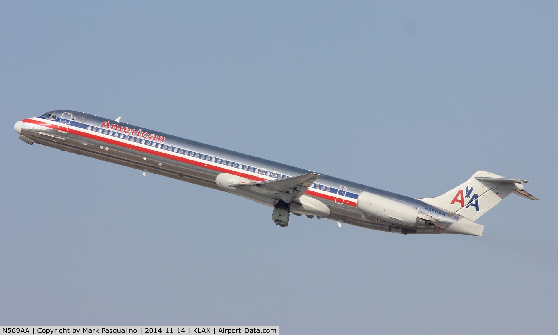 N569AA, 1987 McDonnell Douglas MD-83 (DC-9-83) C/N 49351, MD-83
