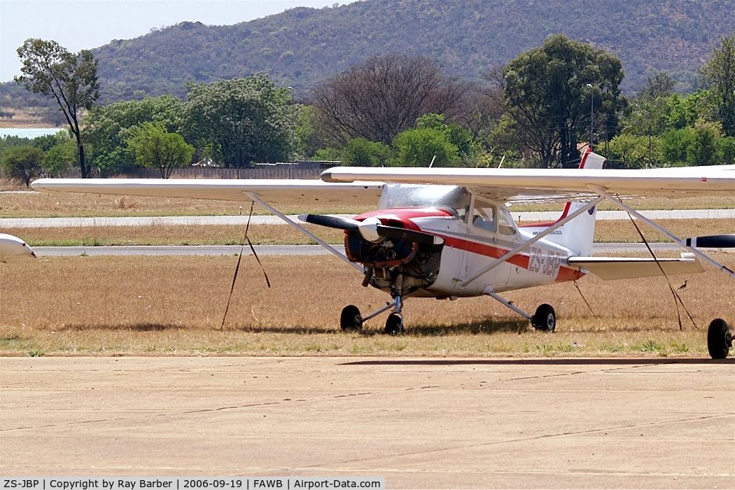 ZS-JBP, 1974 Cessna 172M C/N 172-63637, Cessna 172M Skyhawk [172-63637] Pretoria-Wonderboom~ZS 19/09/2006