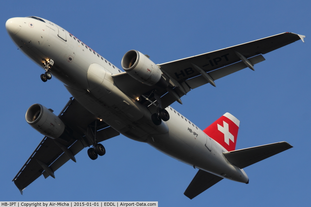 HB-IPT, 1997 Airbus A319-112 C/N 727, Swiss