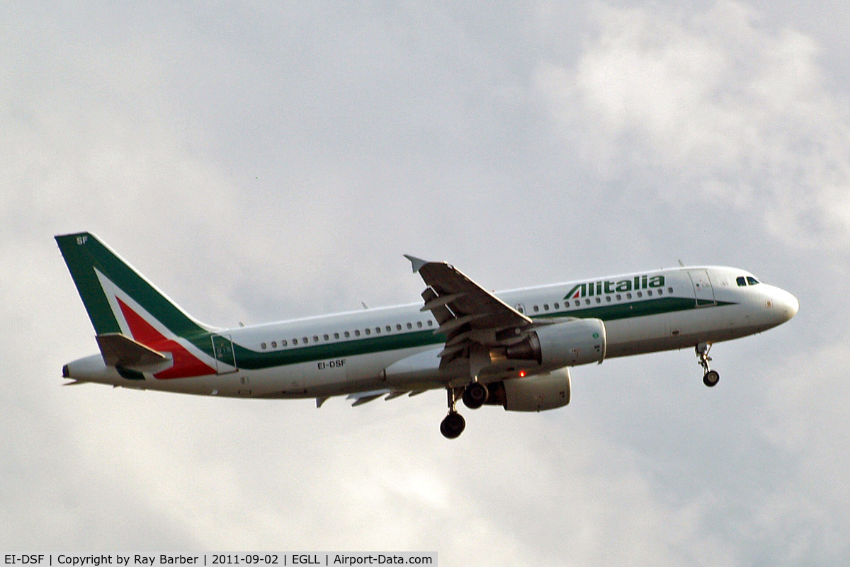 EI-DSF, 2007 Airbus A320-216 C/N 3080, Airbus A320-216 [3080] (Alitalia) Home~G 02/09/2011. On approach 27L.
