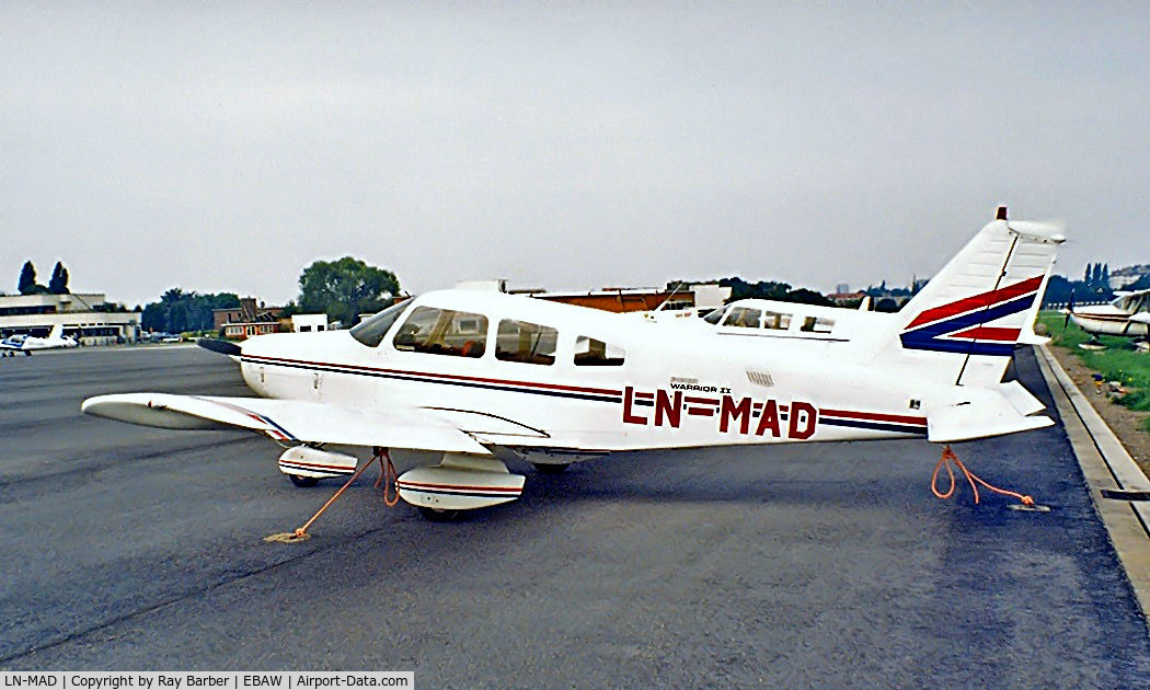 LN-MAD, 1981 Piper PA-28-161 Cherokee Warrior II C/N 28-8116087, Piper PA-28-161 Warrior II [28-8116087] Antwerp-Deurne~OO 14/09/1985